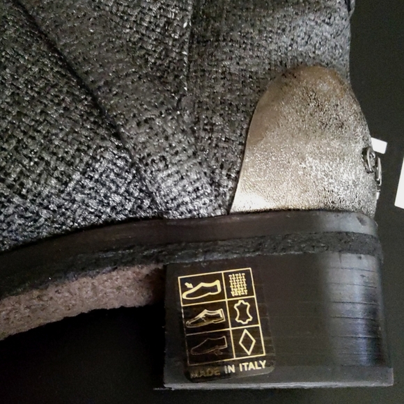 CHANEL💥New💥Pewter & Black Tweed Booties - Picture 8 of 8